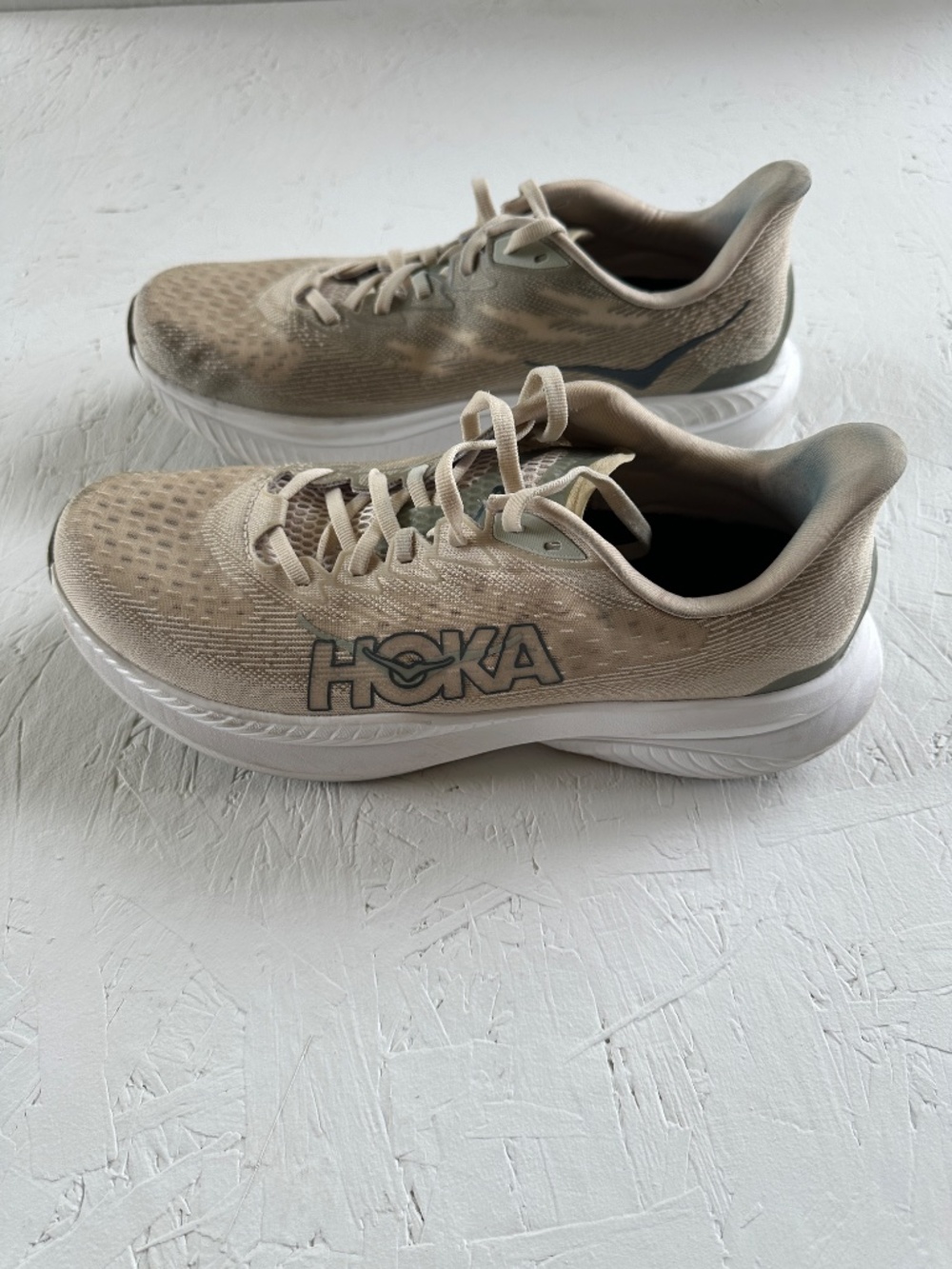 HOKA MACH 6 | OAT MILK / BARLEY Size 10